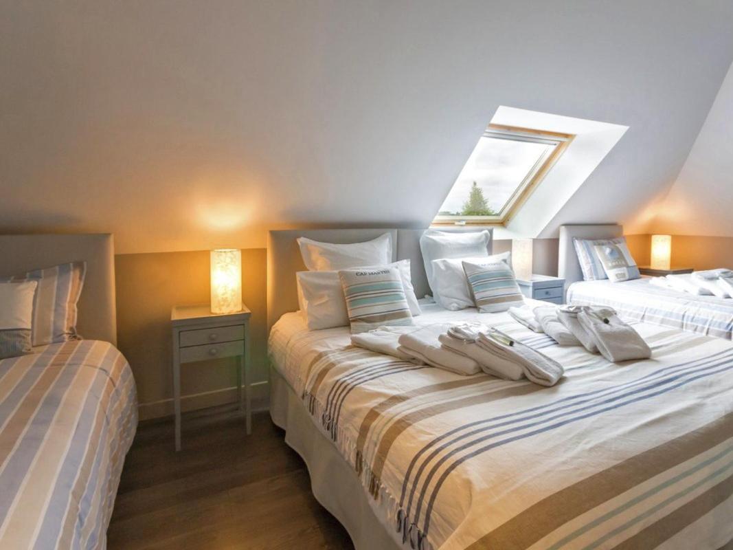 Au Pre Carre Hotel Plumergat Room photo